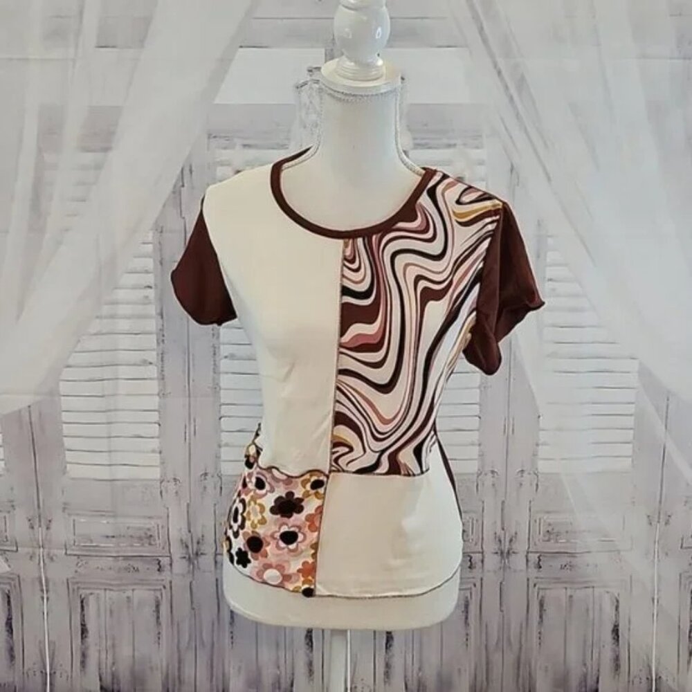 Rue 21 T-Shirt